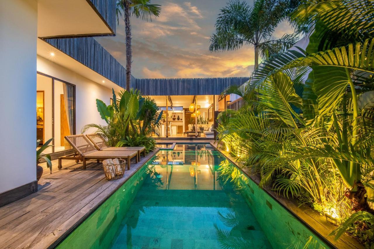 NEW! Tropical design Private Villa Complex 6 BR Umalas w staff Canggu Exterior foto
