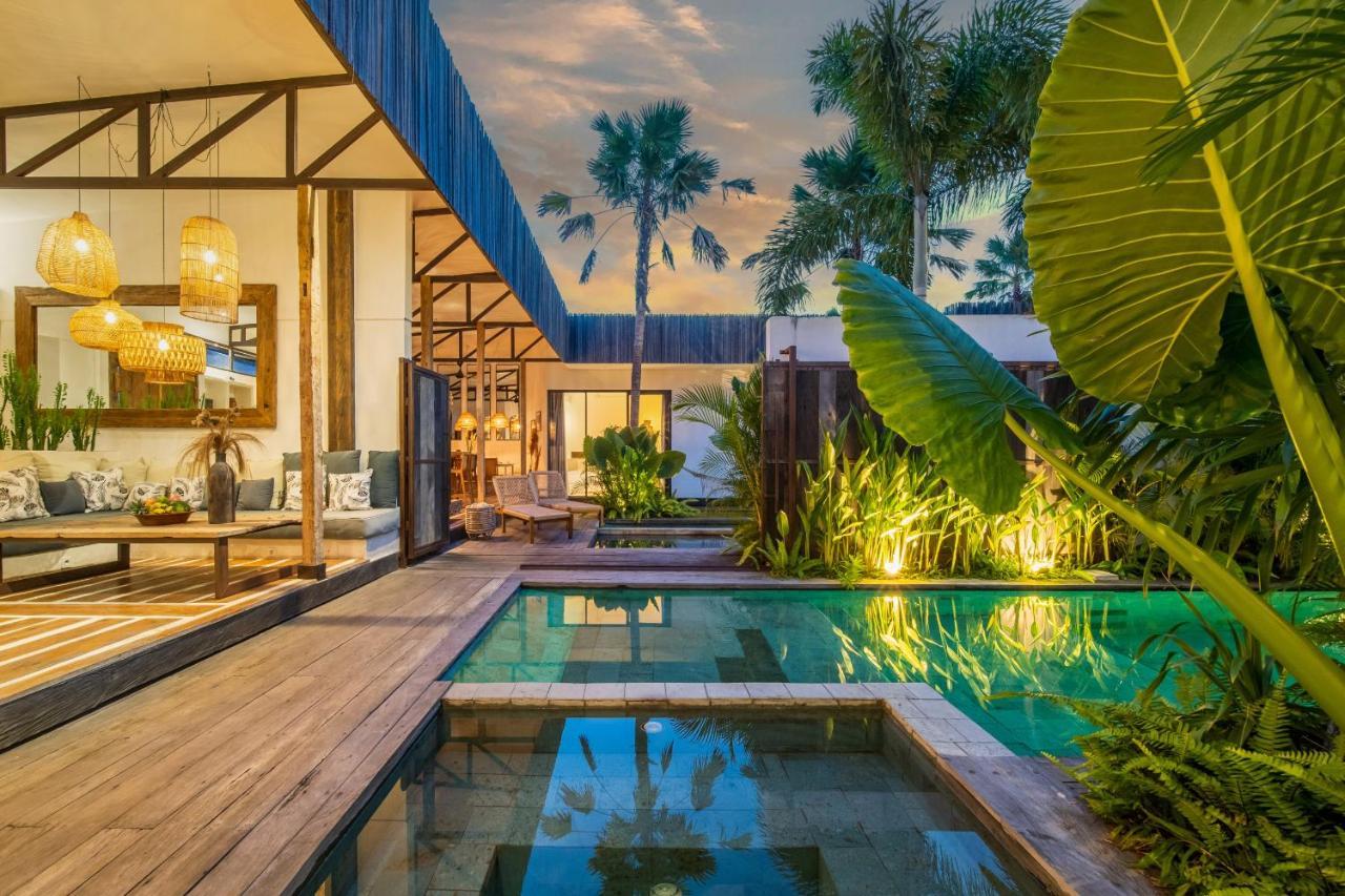 NEW! Tropical design Private Villa Complex 6 BR Umalas w staff Canggu Exterior foto