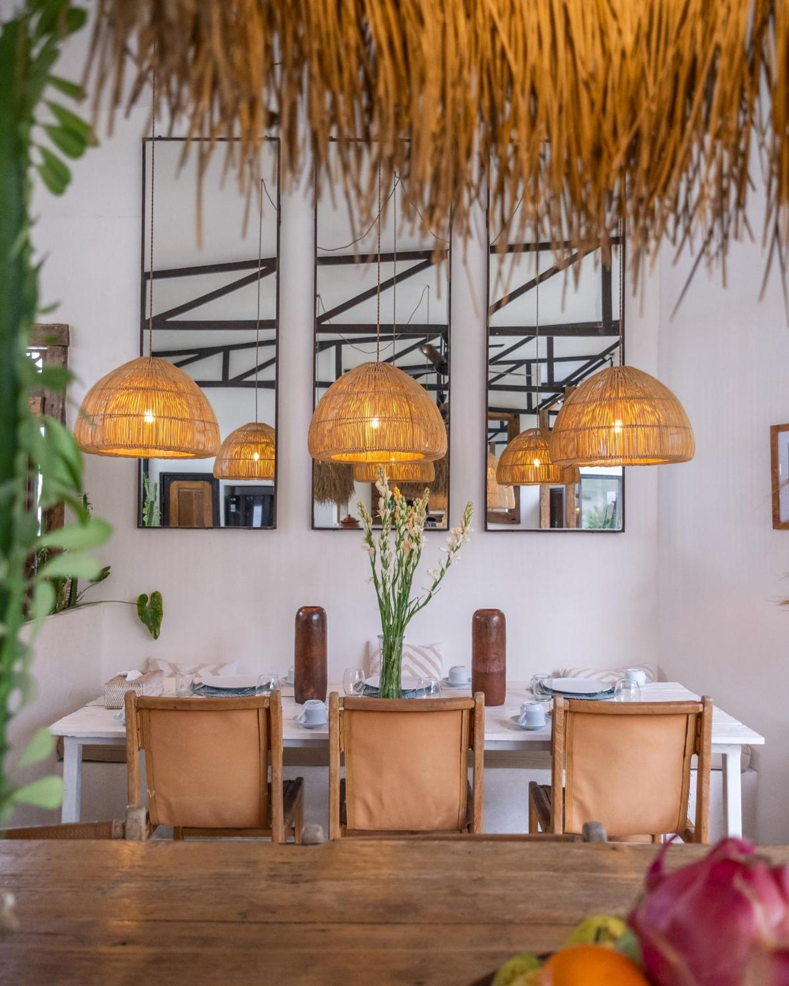 NEW! Tropical design Private Villa Complex 6 BR Umalas w staff Canggu Exterior foto
