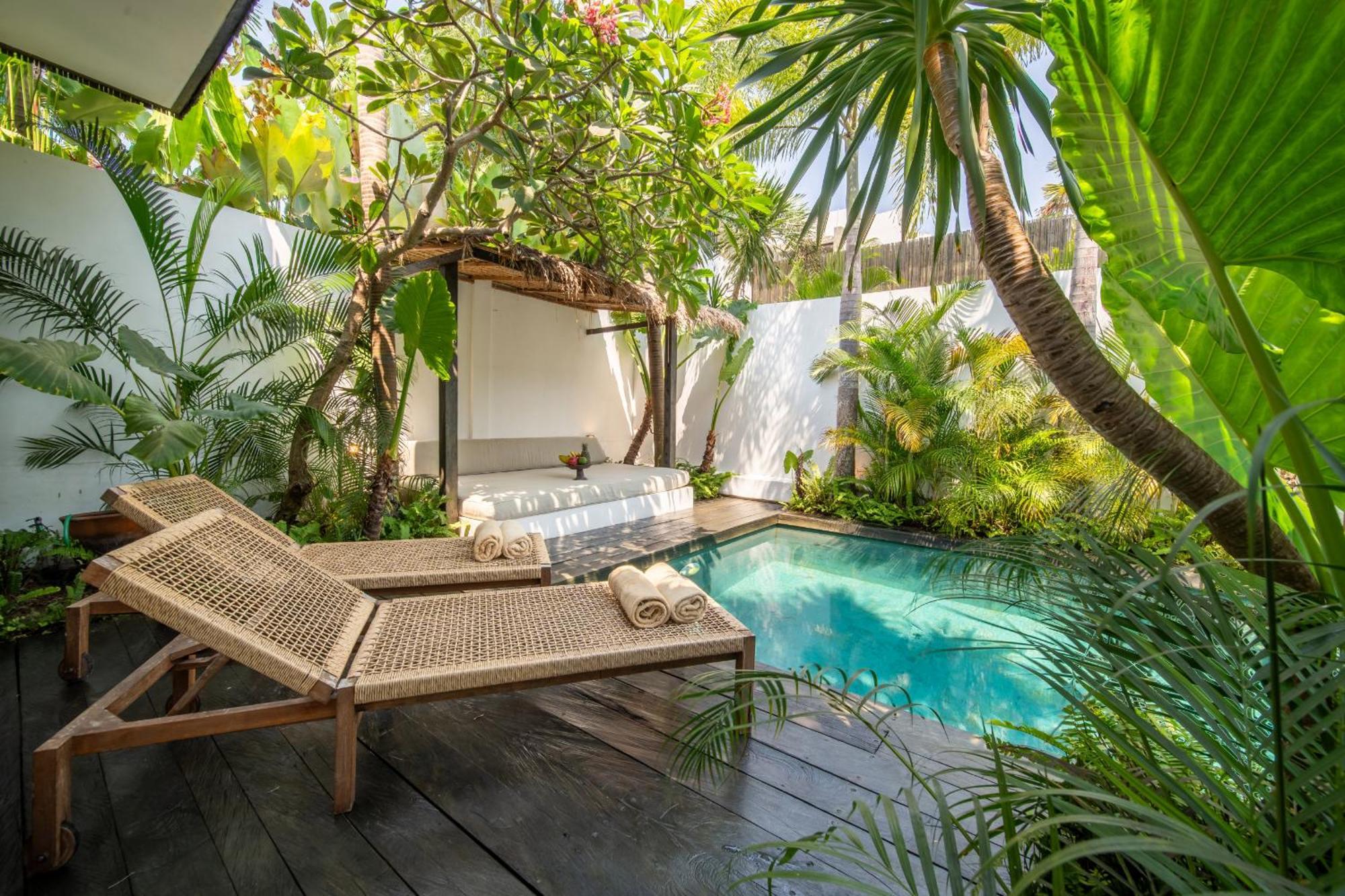 NEW! Tropical design Private Villa Complex 6 BR Umalas w staff Canggu Exterior foto